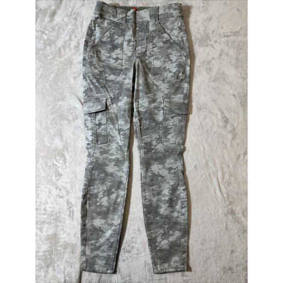 Women’s Spanx Cargo Style Camo Pants Gray Medium - Picture 2 of 11